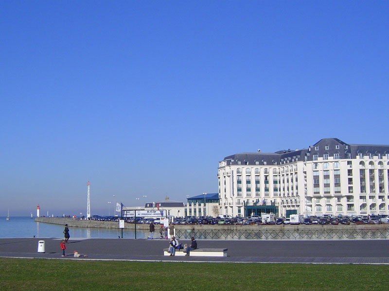 photo n°5 de Séminaires & Location de Salles à Trouville-sur-Mer – Le Beach 4*, en Normandie
